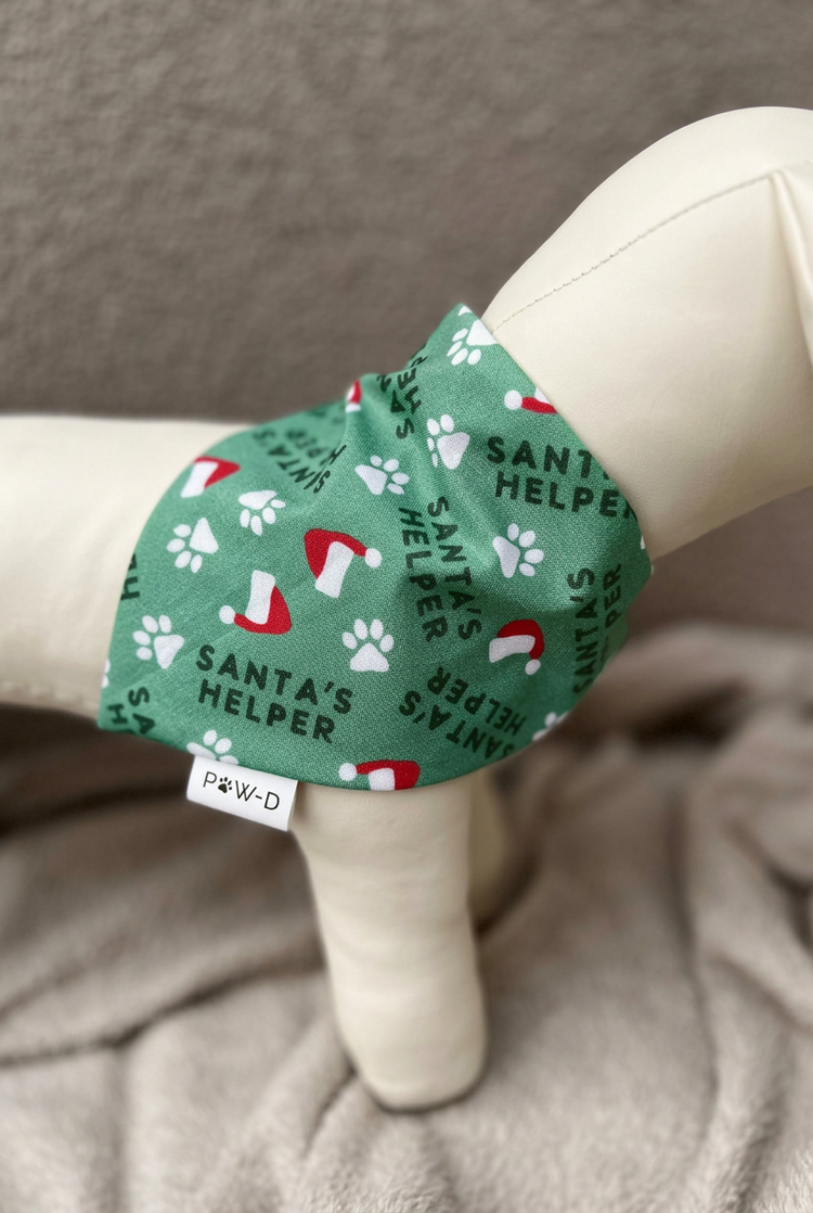 Zelená šatka Santa’s helper s vianočnými čiapočkami a labkami